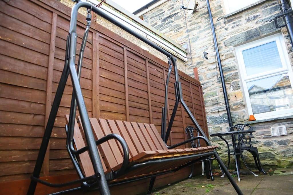 Dol Bach - Your Homely Welsh Cottage In The Heart Of Snowdonia 블레노페스티니오그 외부 사진